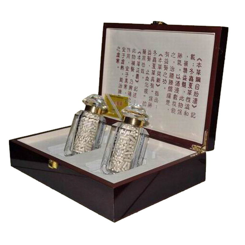 ��ѩ���ƶ����Ĳݽ������װ�ߵ�ľ��ˮ��ƿ 200����2ƿ